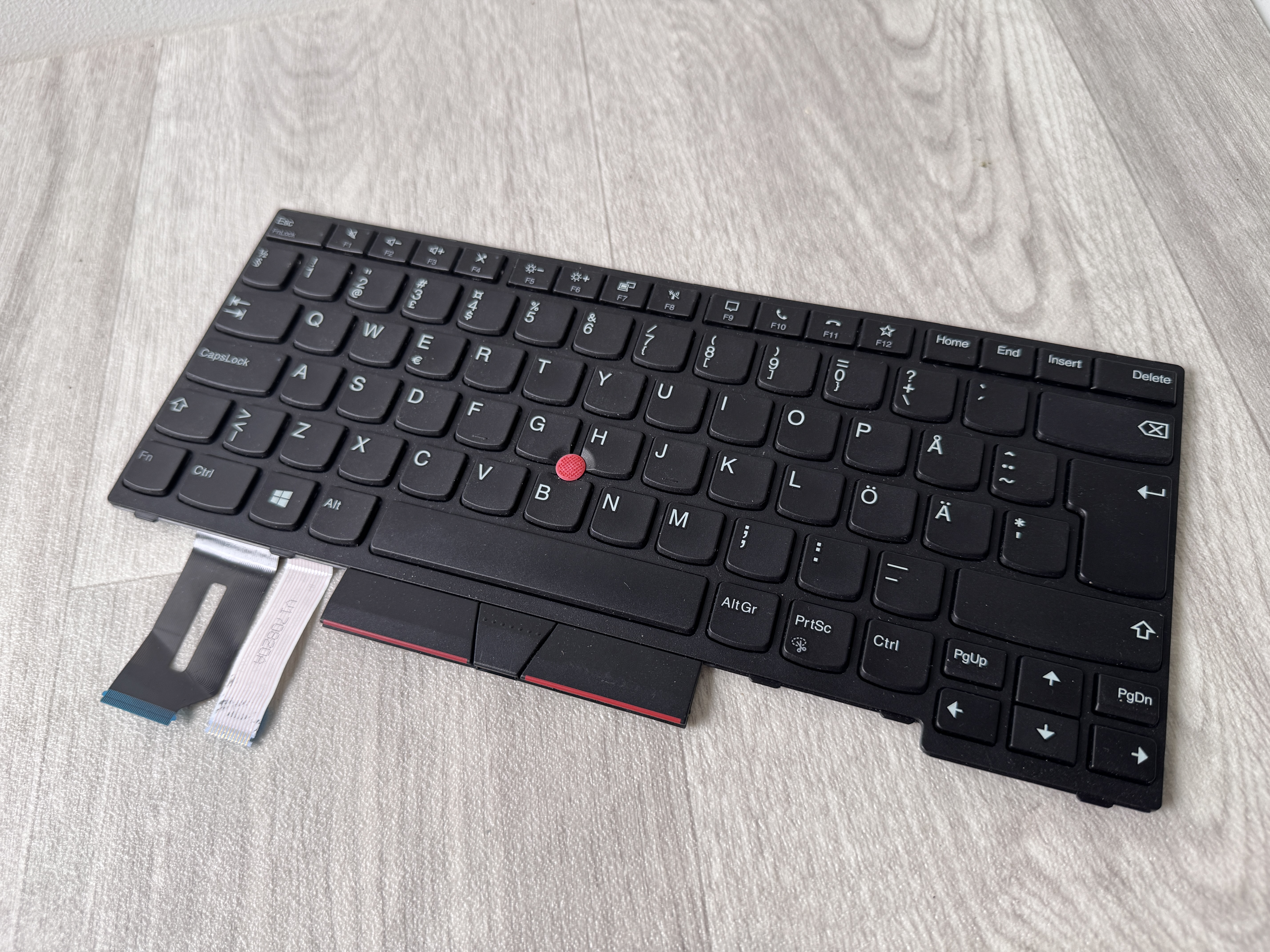 Lenovo Nordic Keyboard Thinkpad E480 E490 L380 L390 L480 T480s T490 P43S Tangentbord FRU 01YP425