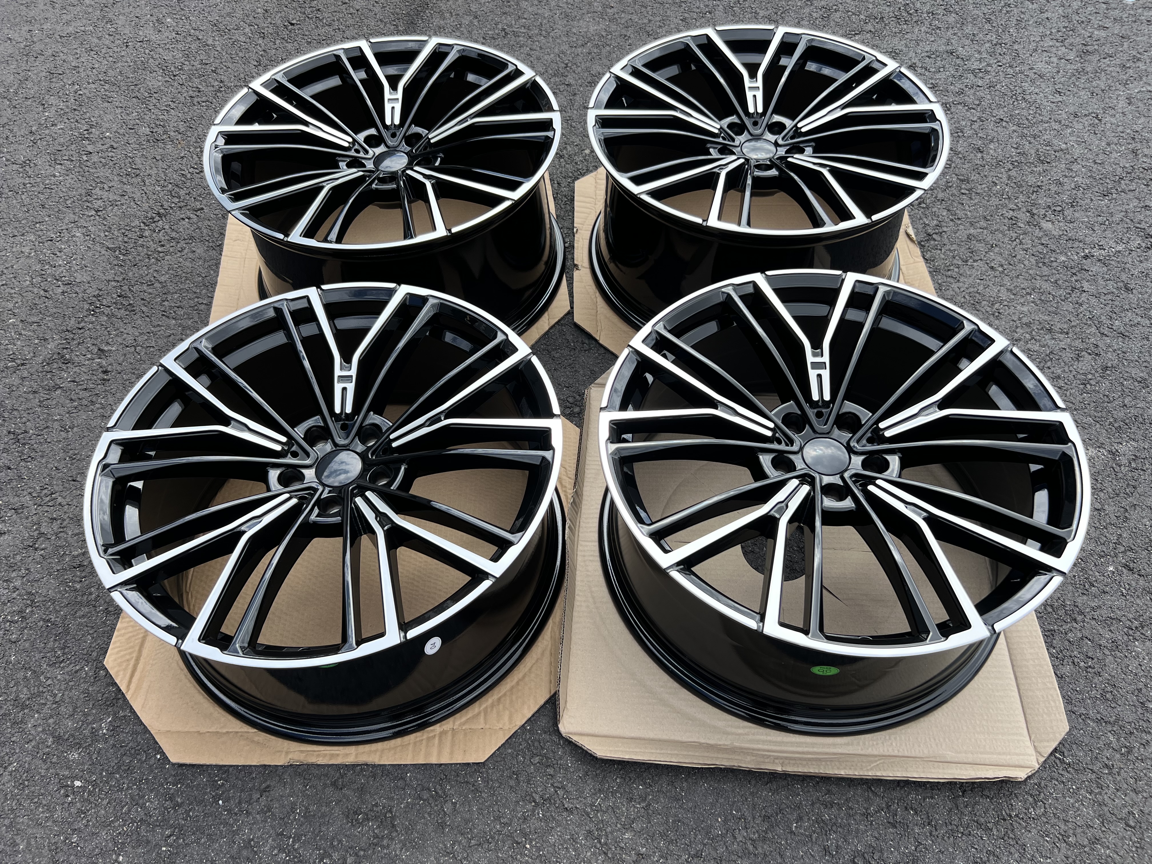 20" BM881 Gloss black/polished 5x112 - 3