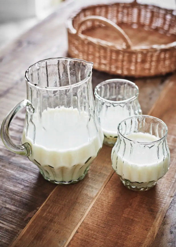 Kanna, Glas - Madam Stoltz