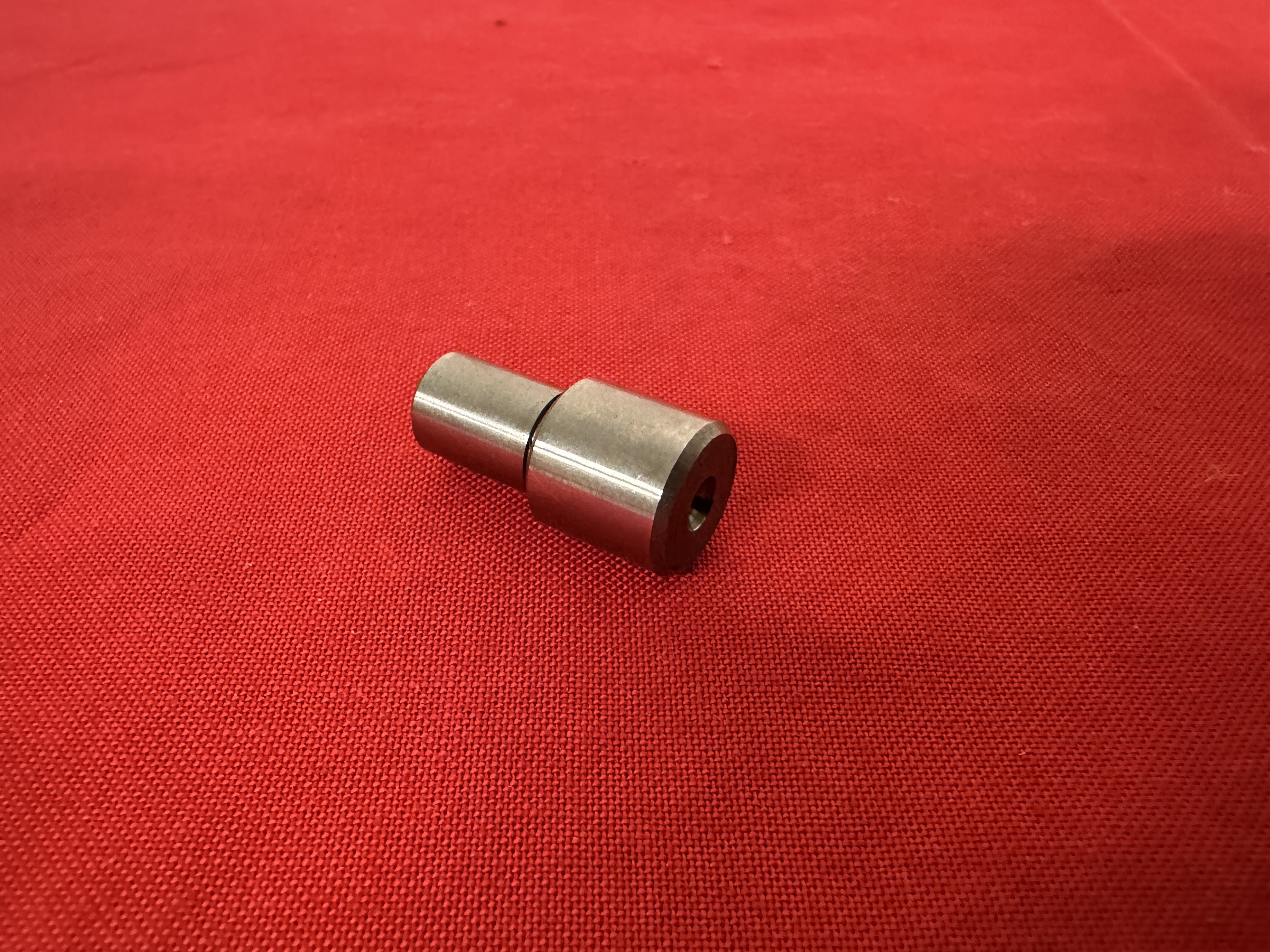 Idle Gear shaft return pump, Indian Twins 1938-47 , Cast Iron Pump