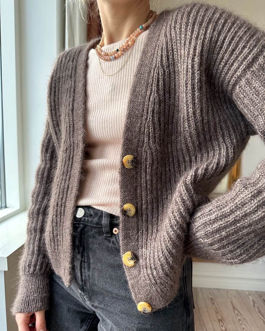 PetiteKnit Agnete Cardigan (19 m patent st 3)