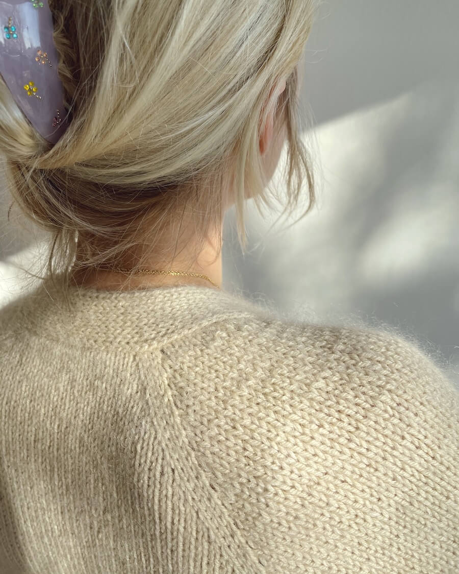 PetiteKnit Champagne Cardigan (18 m st 4,5) - 6