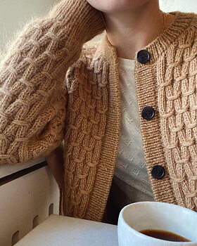 PetiteKnit Jenny Jacket (30 m smock st 4)