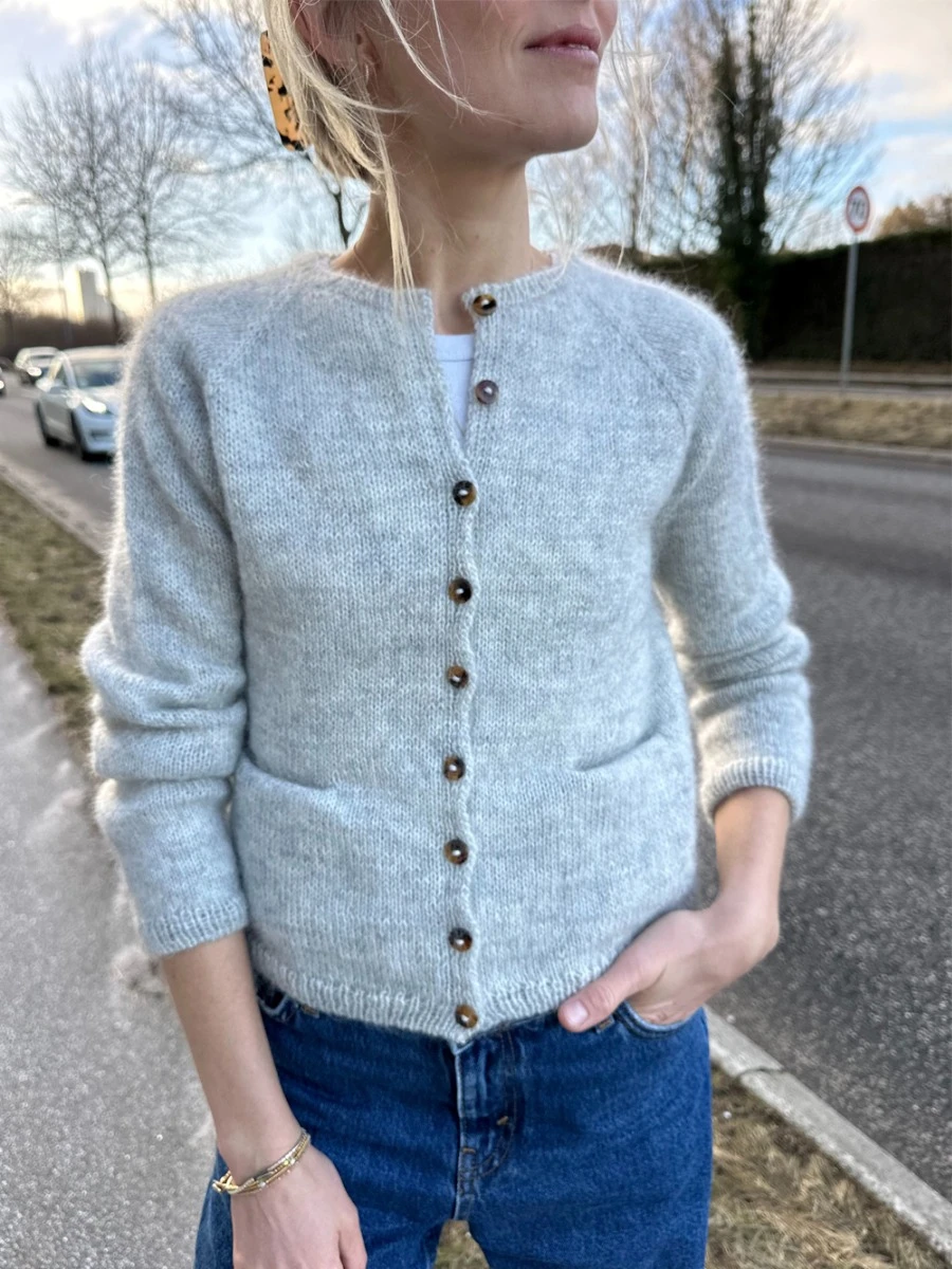 PetiteKnit Copenhagen Cardigan (21 m st 4)
