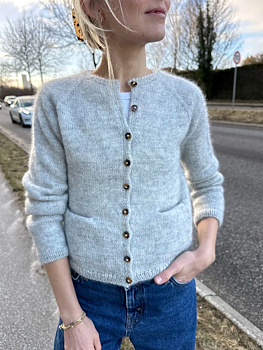 PetiteKnit Copenhagen Cardigan (21 m st 4)