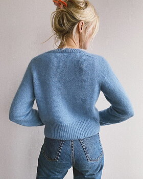 PetiteKnit April Cardigan (21 m st 4)