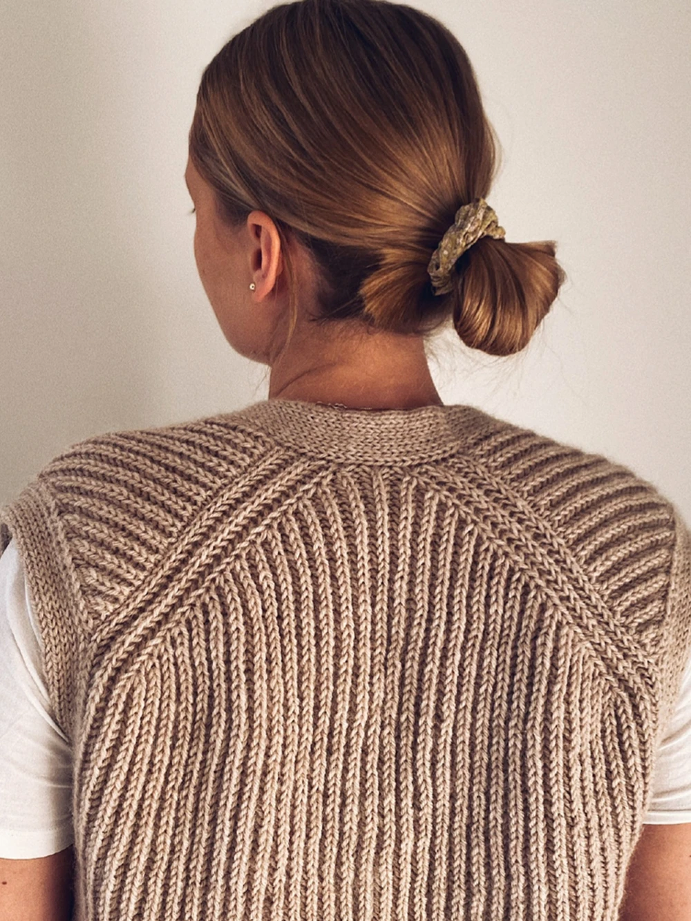 PetiteKnit November Vest (15 m patent st 3,5) - 2