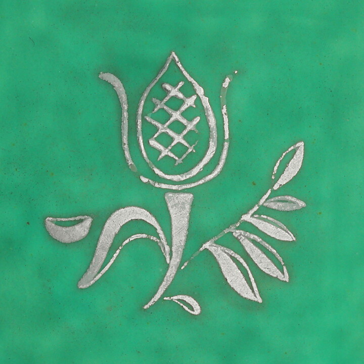 Wilhelm Kåge (Argenta 1959) Green Quadratic Bowl with Flower Decor 7 cm