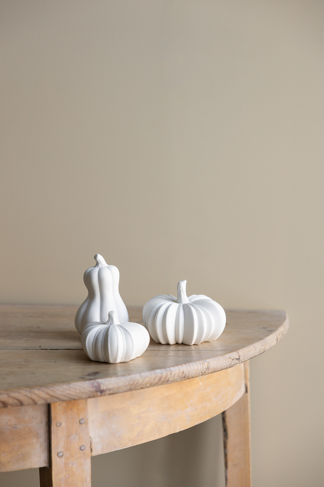 Hovsvik - Vit pumpa - 8 x 8 x 13 cm - 2