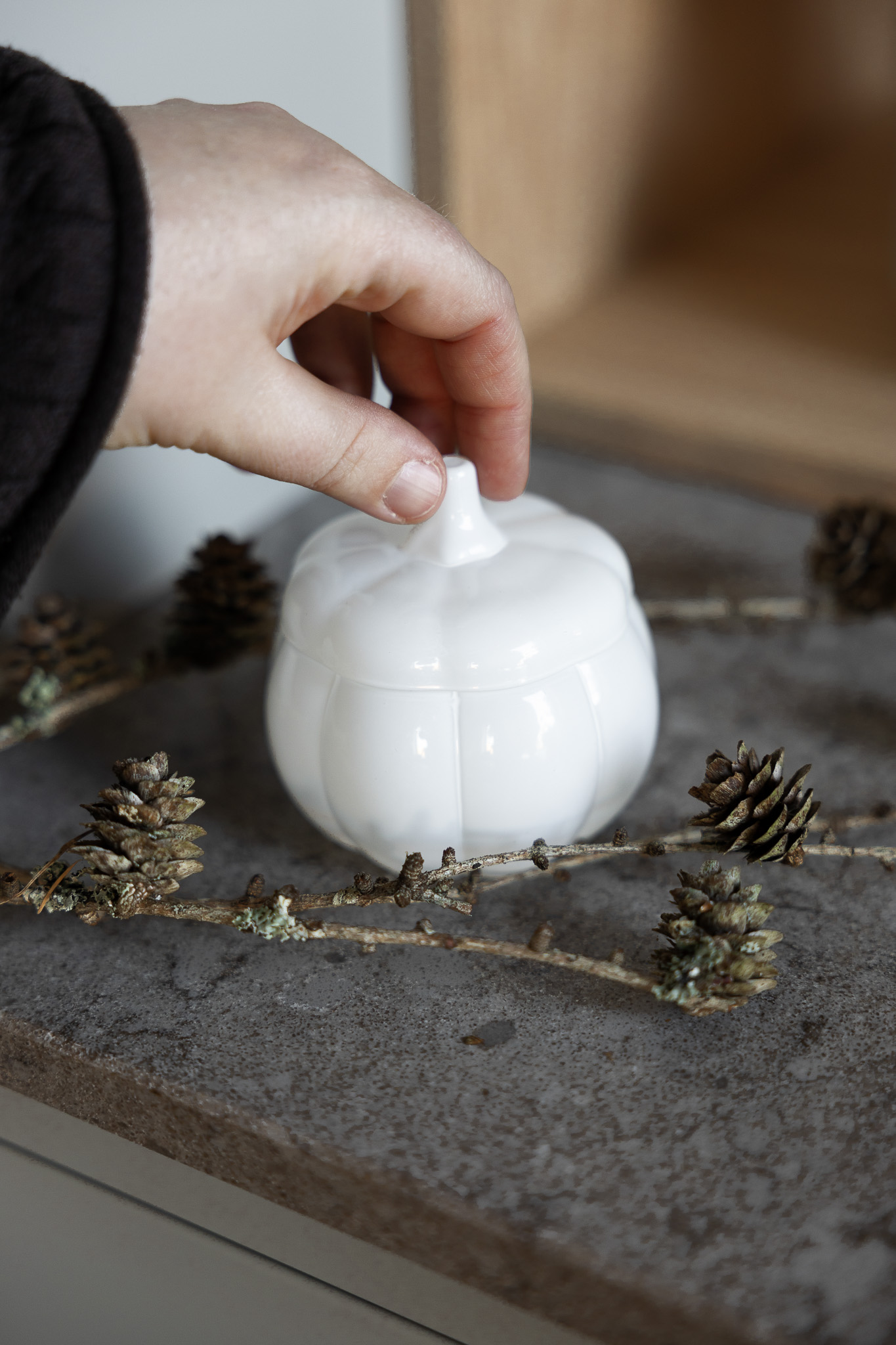Brehult - White glass jar - Pumpkin - 9 x 9 x 9 cm