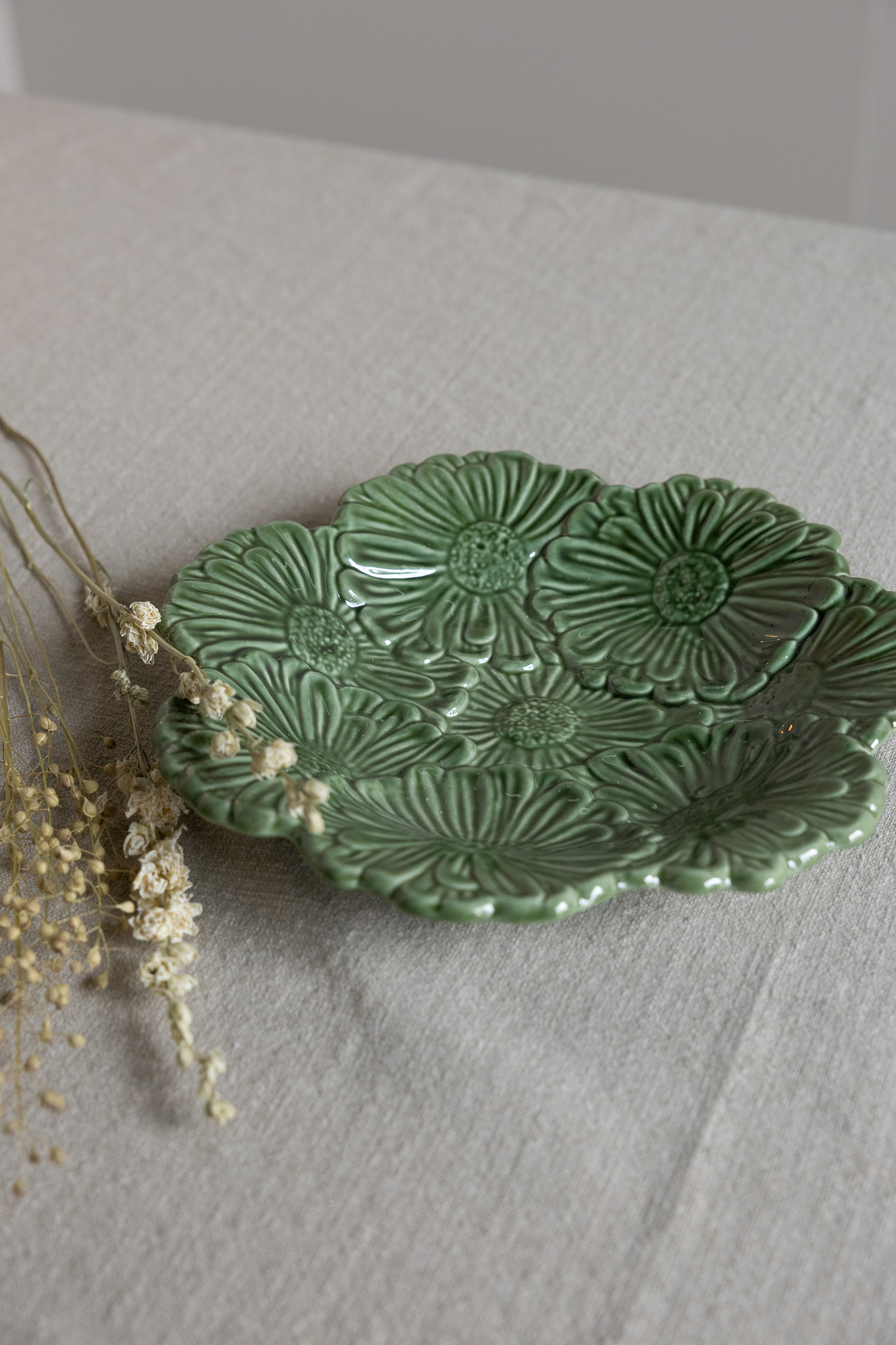 Flower - Small dark green dish - 13 x 13 x 2 cm