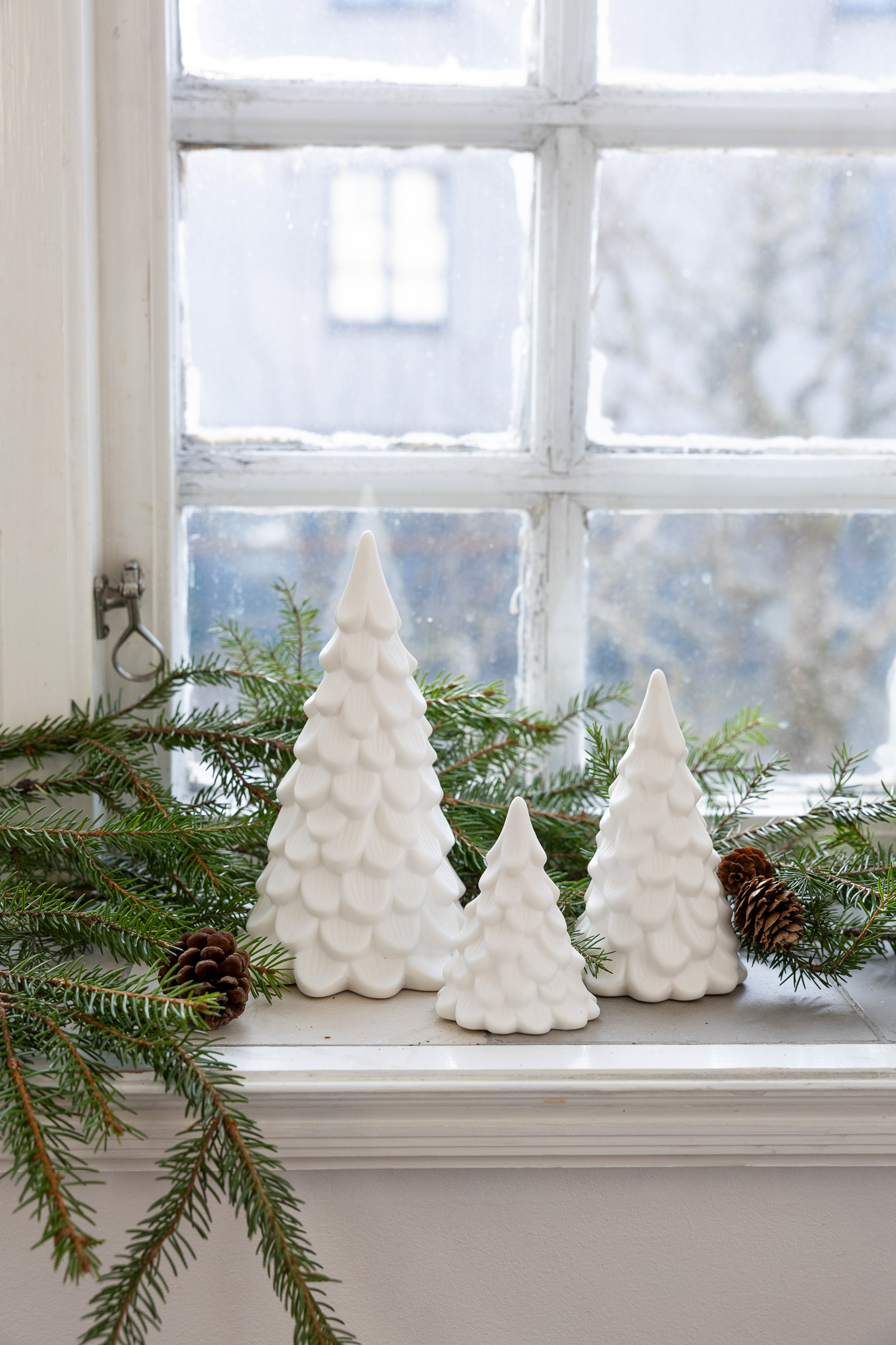 Norrskog - Medium decoration - Spruce - 8 x 8 x 13 cm