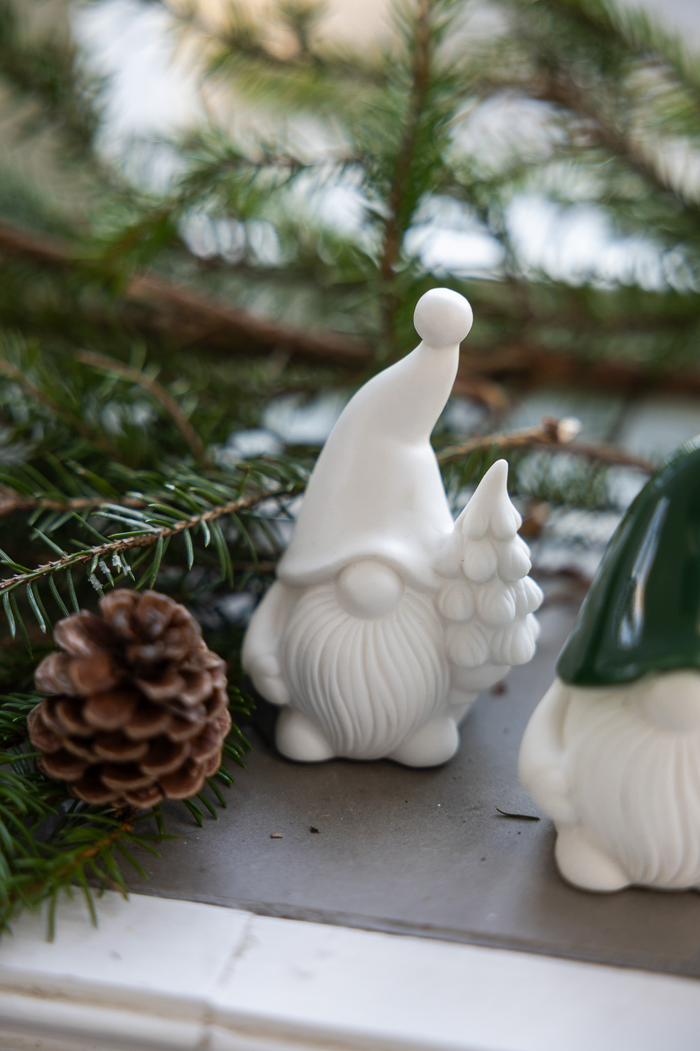 Vilgot - Tomte - Vit dekoration - 5 x 5 x 9 cm