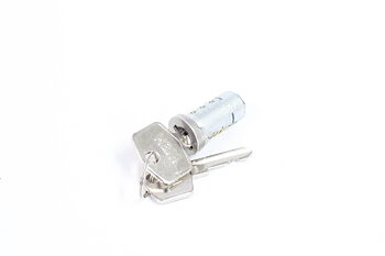 Lock cylinder, trunk P1800