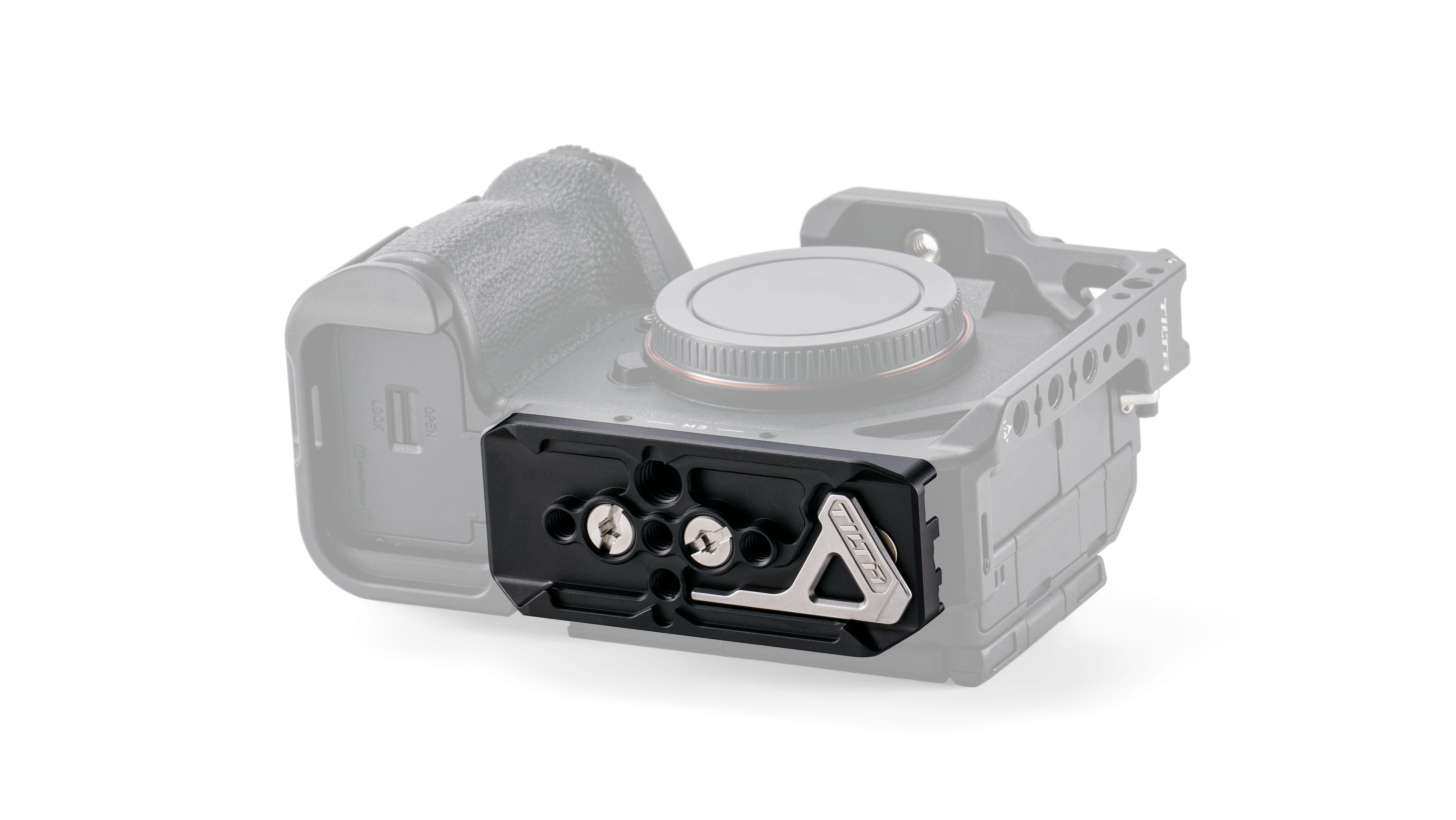 Tilta ARCA Bottom Plate with Cable Passthrough for a1 II/a9 III - Black - 4