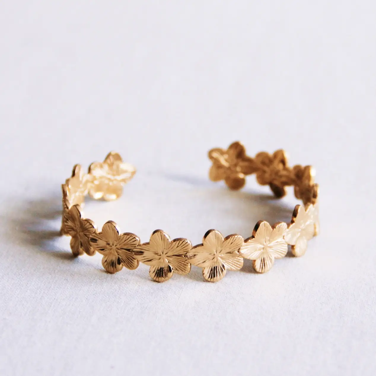 Armband blommor