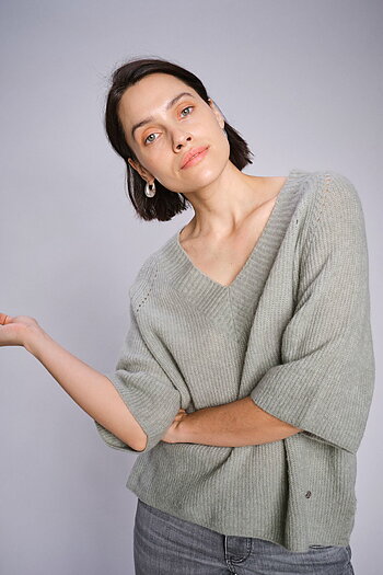 MMTaci 3/4 V-neck Knit Shadow