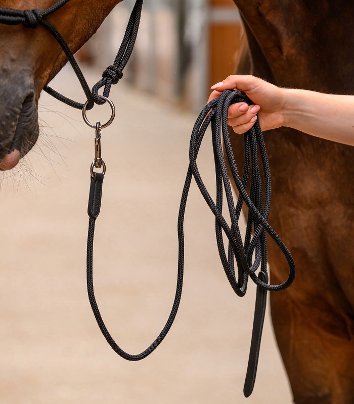 Rope halter Waldhausen with movable ring  - 3
