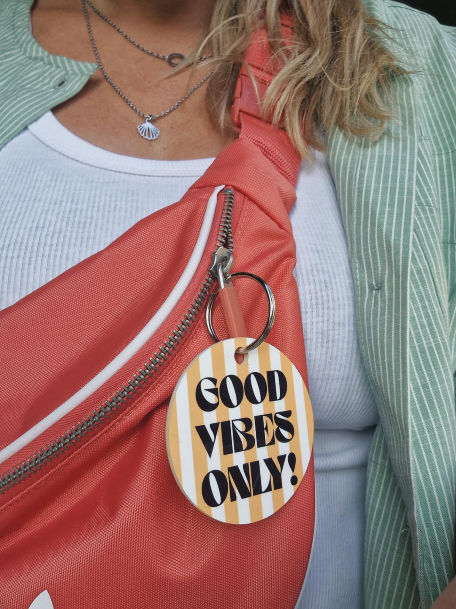 Keychain "Good vibes only" - 4