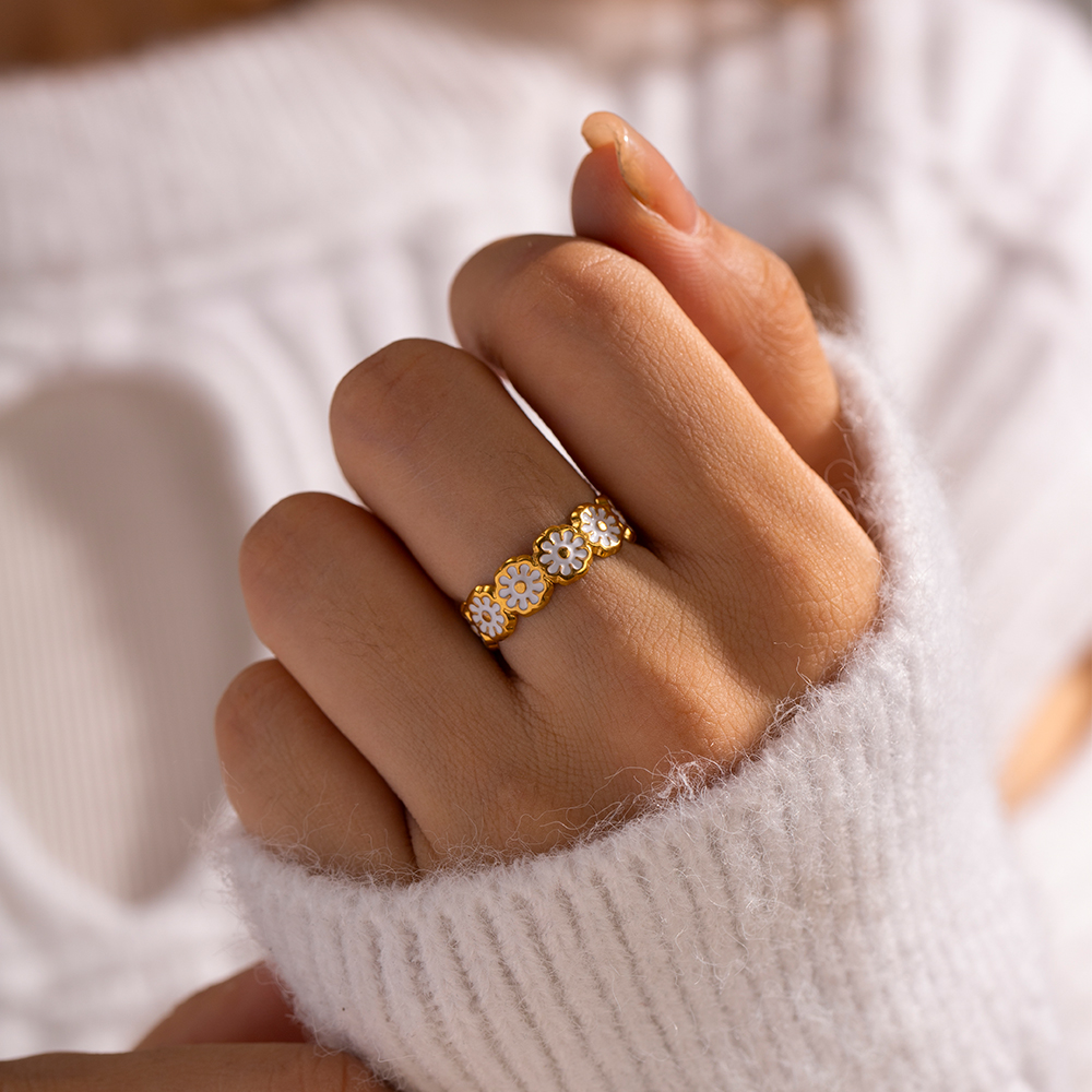 Celéste Ring Belisende 18K Gold