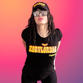 RAGGARPULLAN - TRUCKER CAP, KORVLÖRDAG (BLACK)