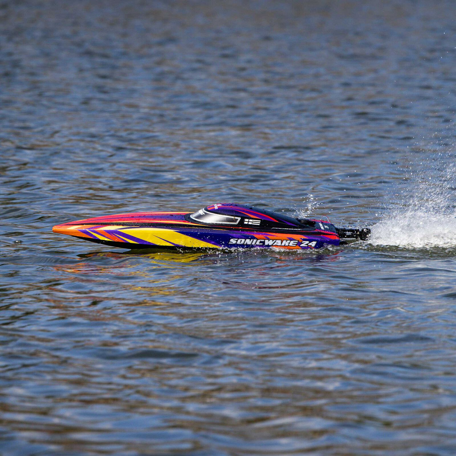 ProBoat Sonicwake 24" Self-Righting Brushless Deep-V RTR, Red - 4