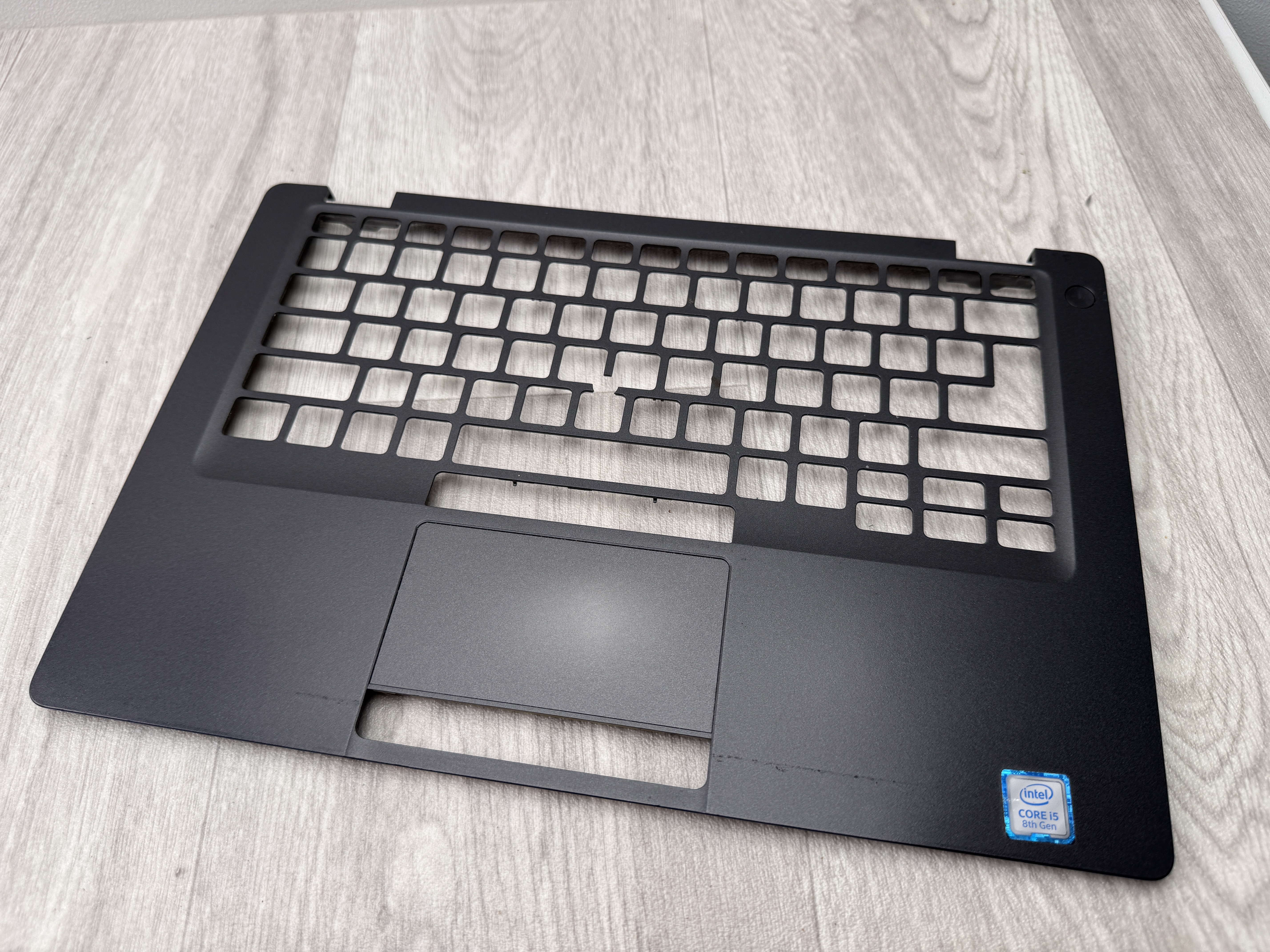 Original Dell Palmrest CN-A1899H Dell Latitude 5400 in. Touchpad