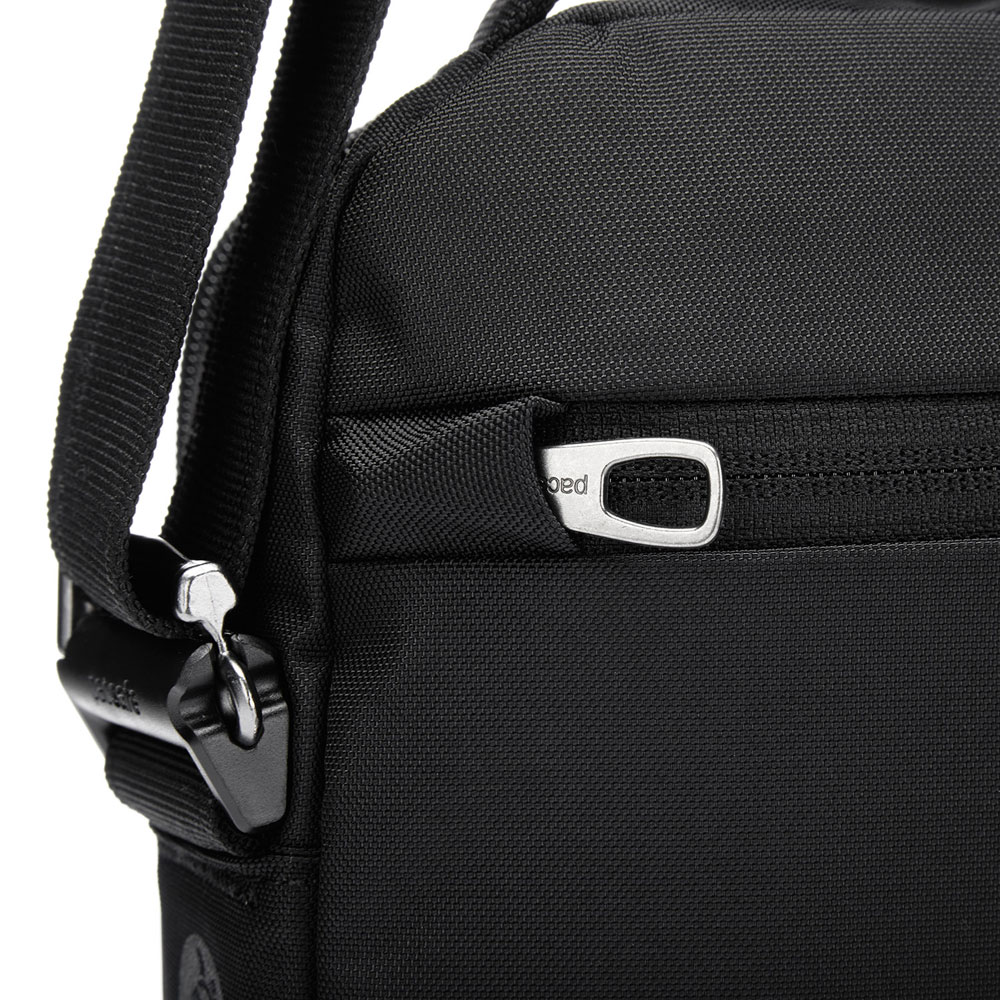 Stöldsäker axelremsväska - PACSAFE V Tour Crossbody Jet Black - 8