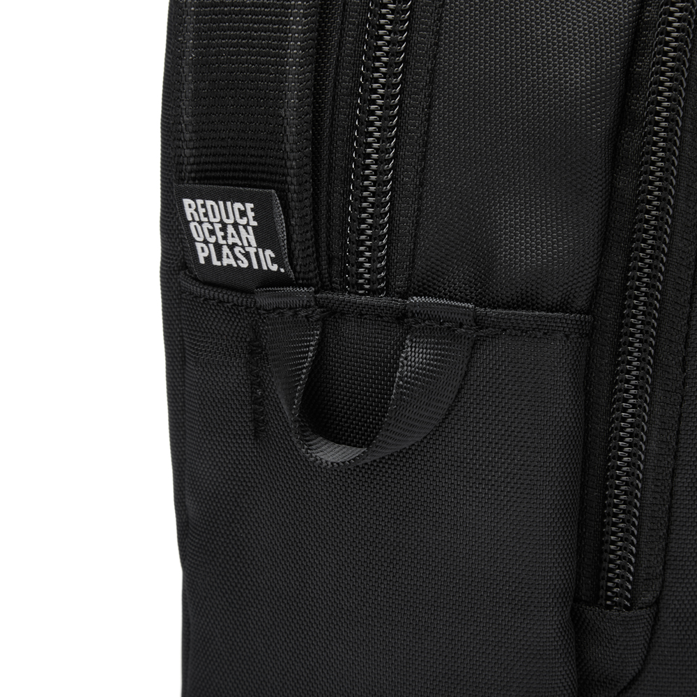 Stöldsäker axelremsväska - PACSAFE V Companion Crossbody Jet Black - 6