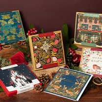 Stag & Wreath Burgundy Luxury 8 Cards & Envelopes - 2