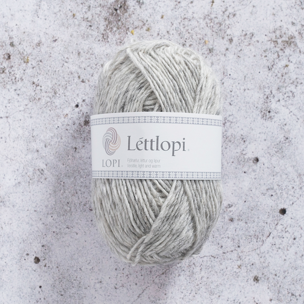 Lettlopi 50 g Light Ash Heather 0054 Stickfasthet 18 m/10 cm