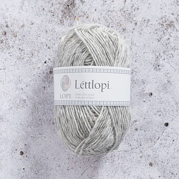 Lettlopi 50 g Light Ash Heather 0054 Stickfasthet 18 m/10 cm