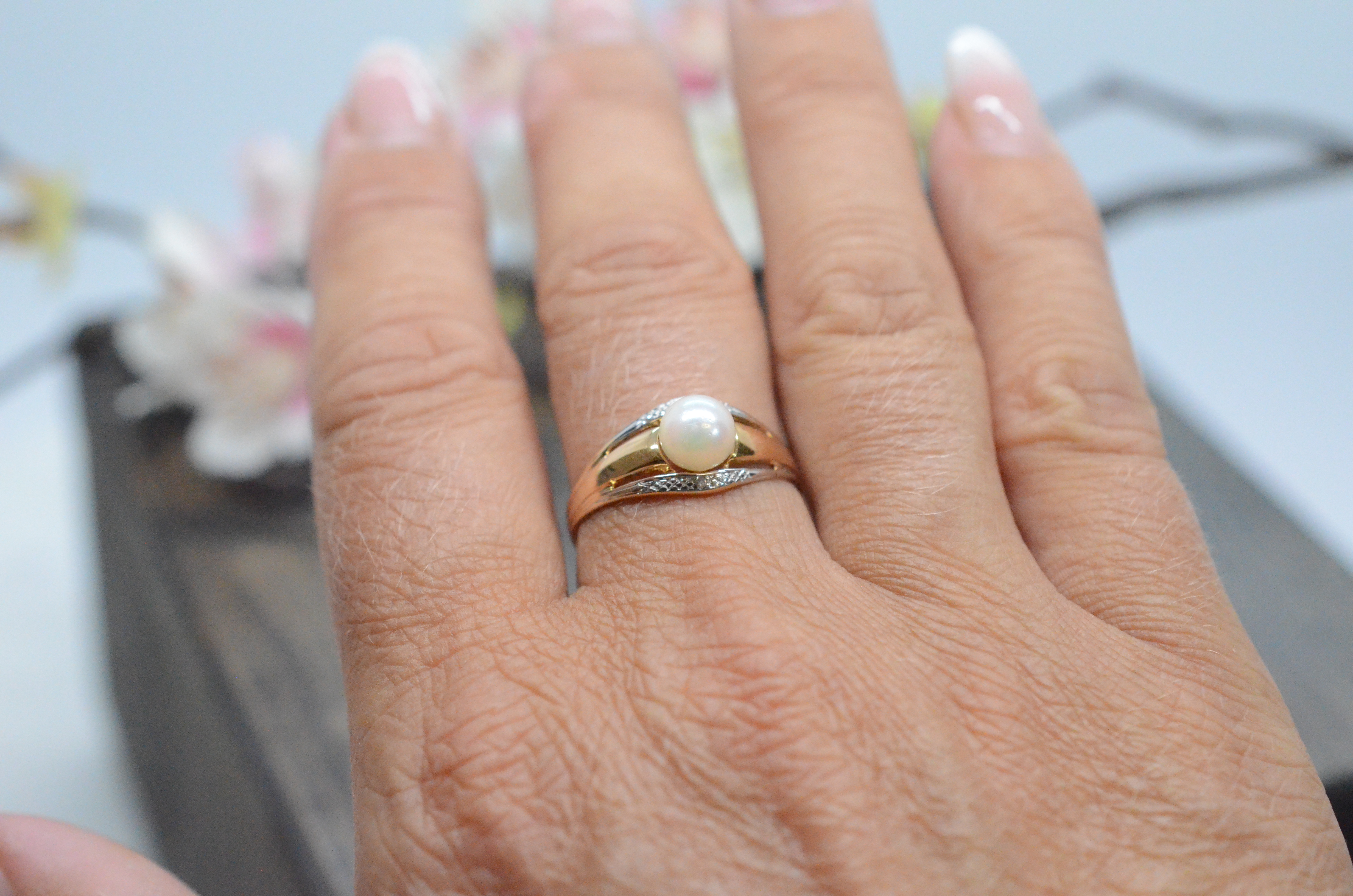 Second Hand 18k ring with cultured freshwater pearl - 5