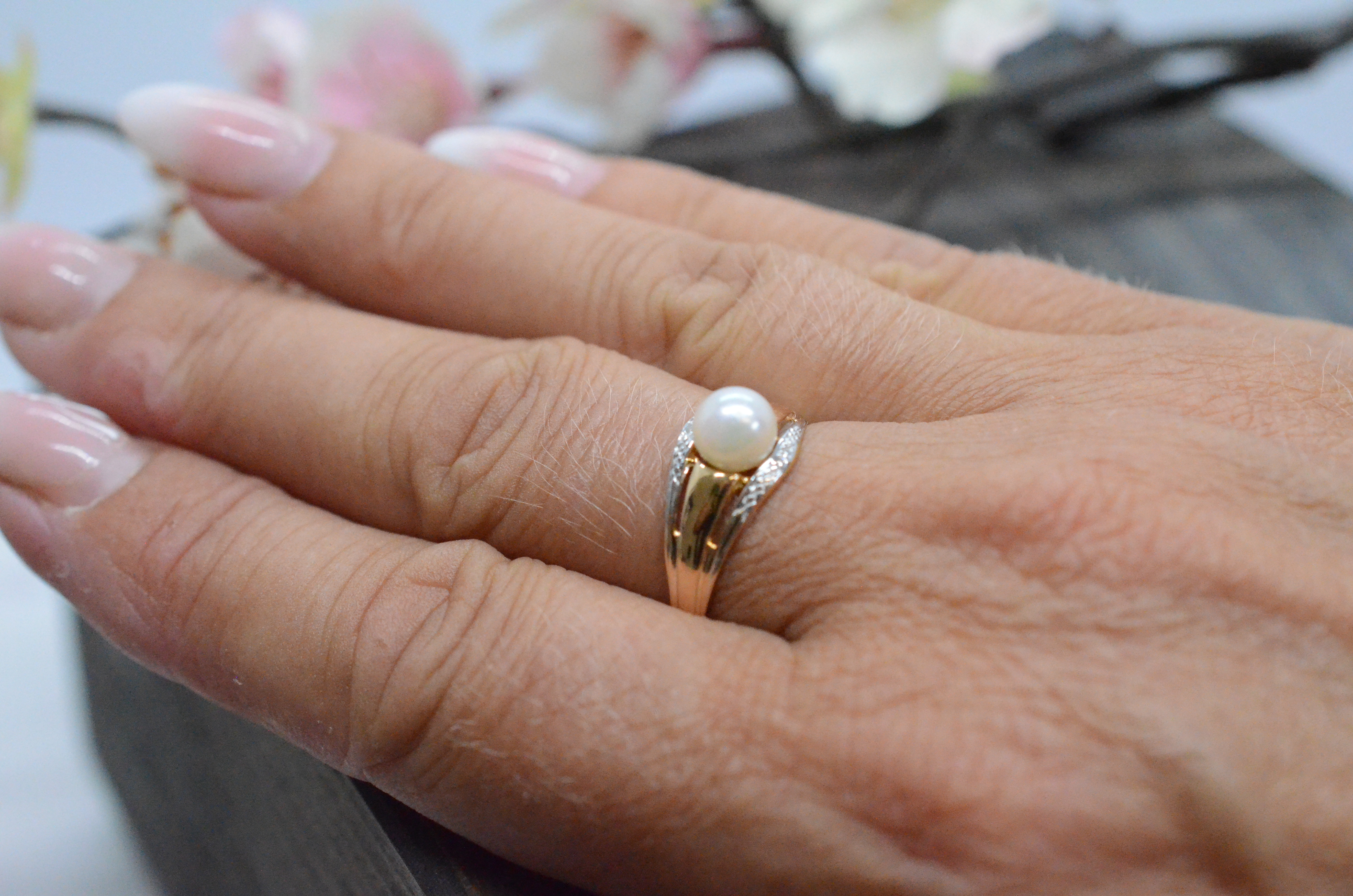 Second Hand 18k ring with cultured freshwater pearl - 6