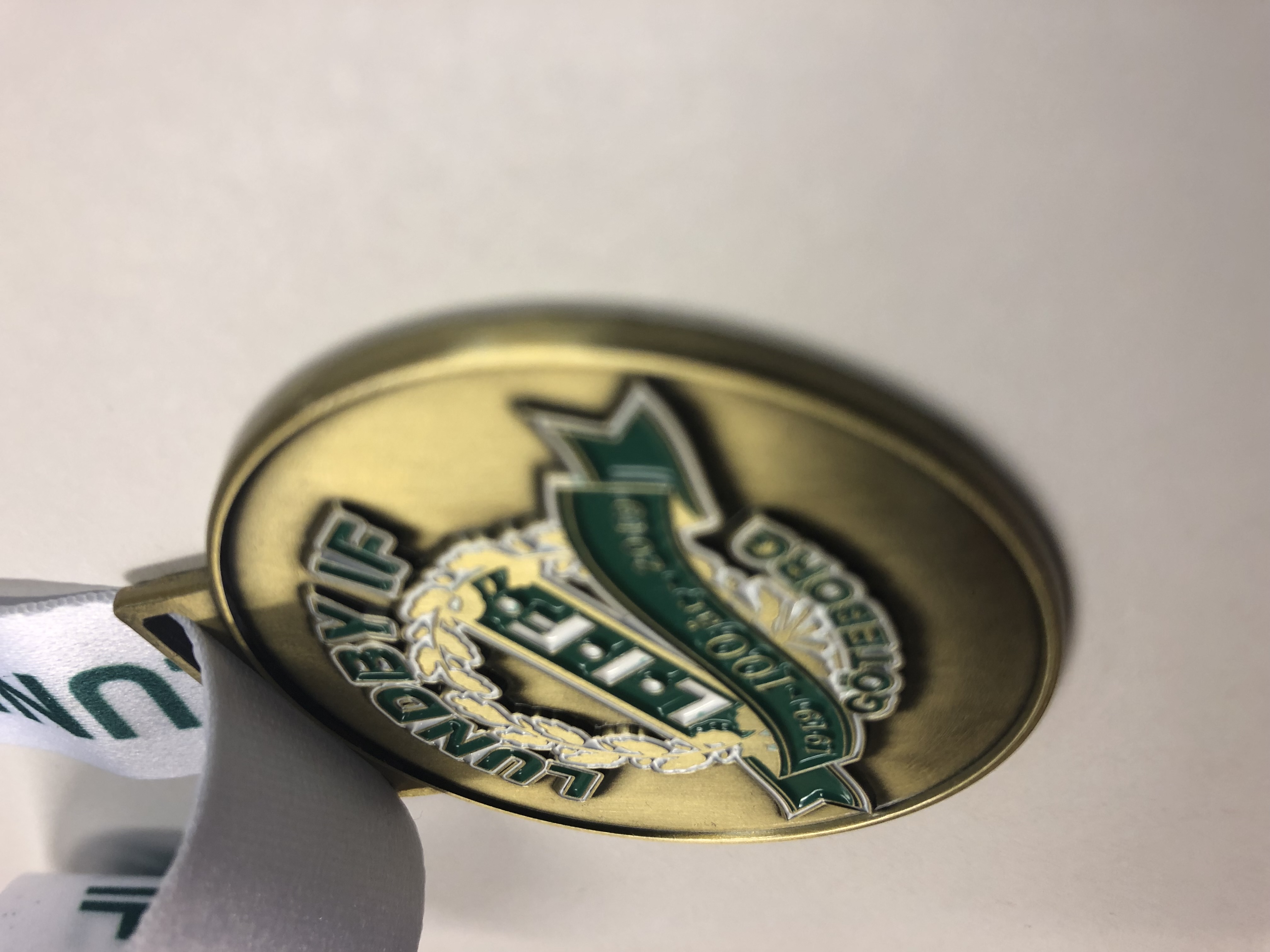 Specialmedalj präglad med emaljfärger - Lundby IF:s 100-årsjubileum - 4
