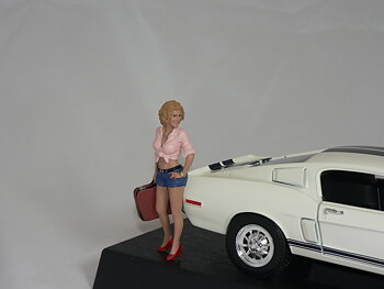 Figur   Girl   1:18  American Diorama  