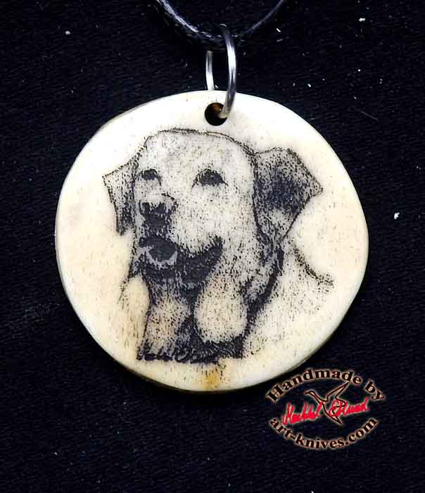 Graverat halsband av älghorn Hundportätt Labrador retriever DP3
