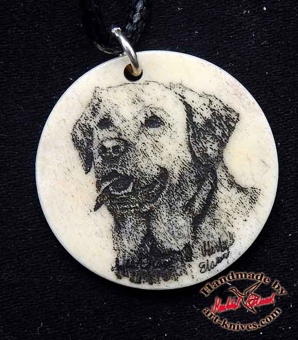 Graverat halsband av älghorn Hundportätt Labrador retriever DP5