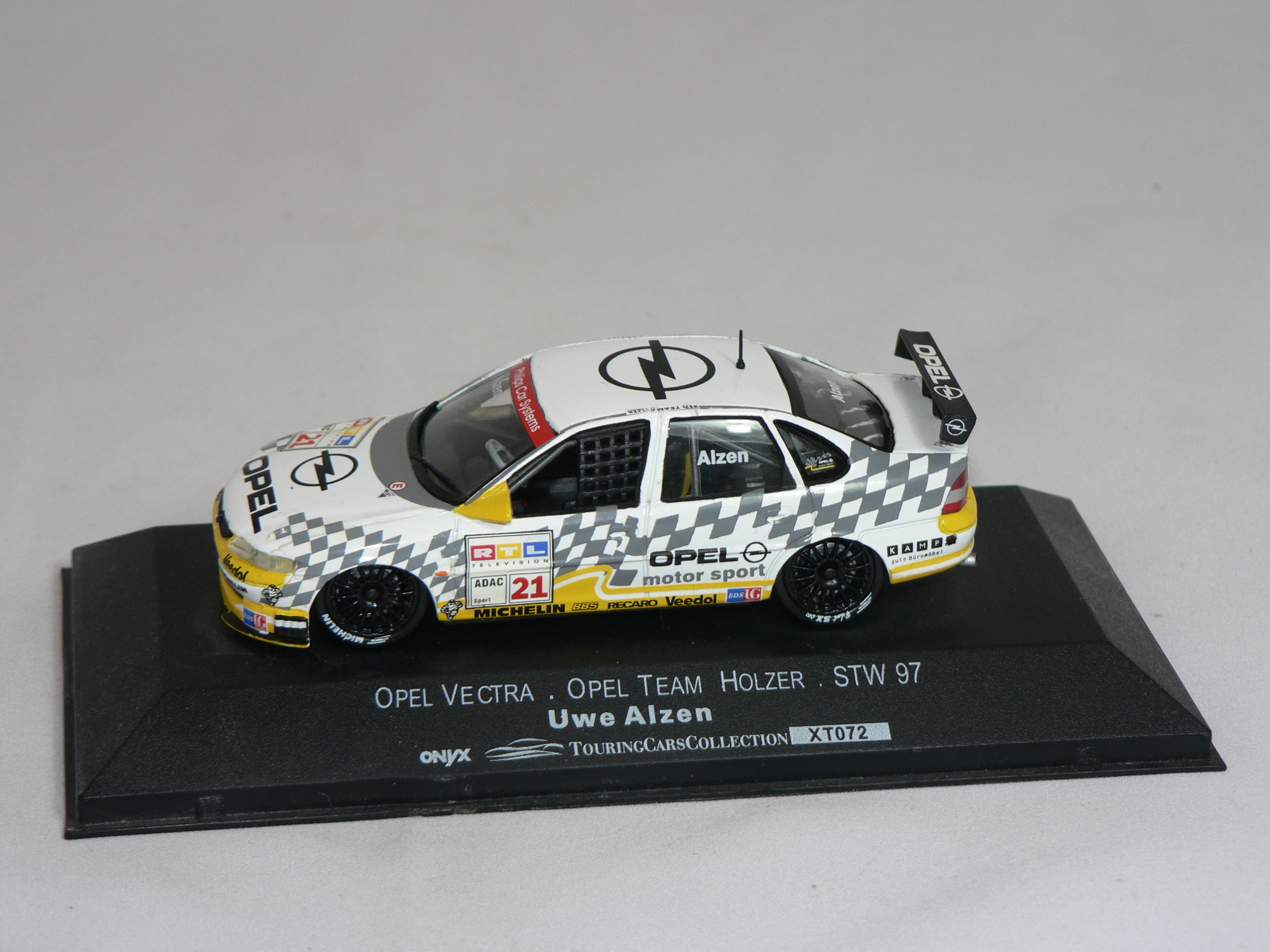 Opel Vectra  #21 1997 (Opel Team Holzer Uwe Alzen) 1:43 Onyx - 3