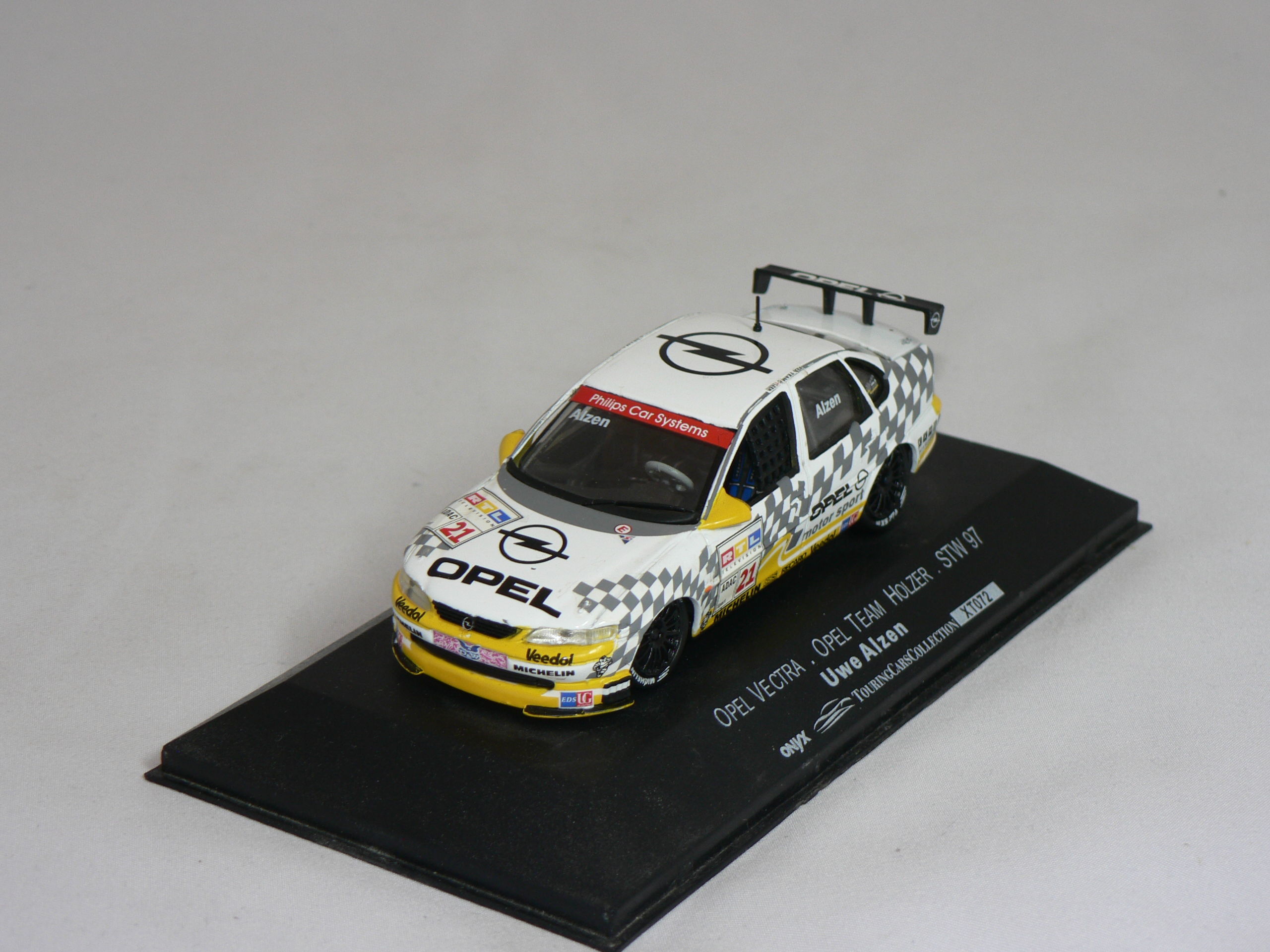 Opel Vectra  #21 1997 (Opel Team Holzer Uwe Alzen) 1:43 Onyx