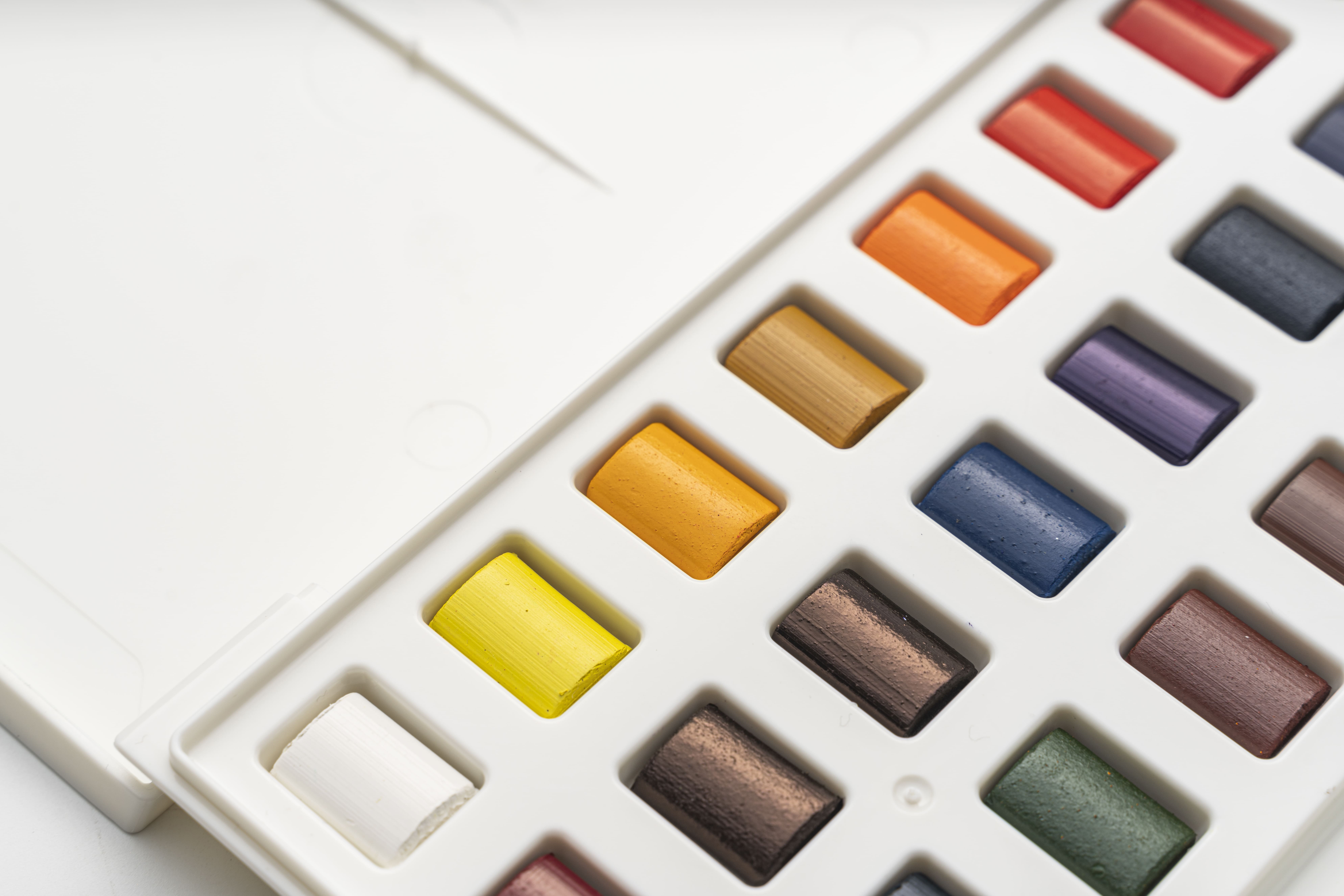 HIMI Watercolour Set - kit 24, Pans - 18
