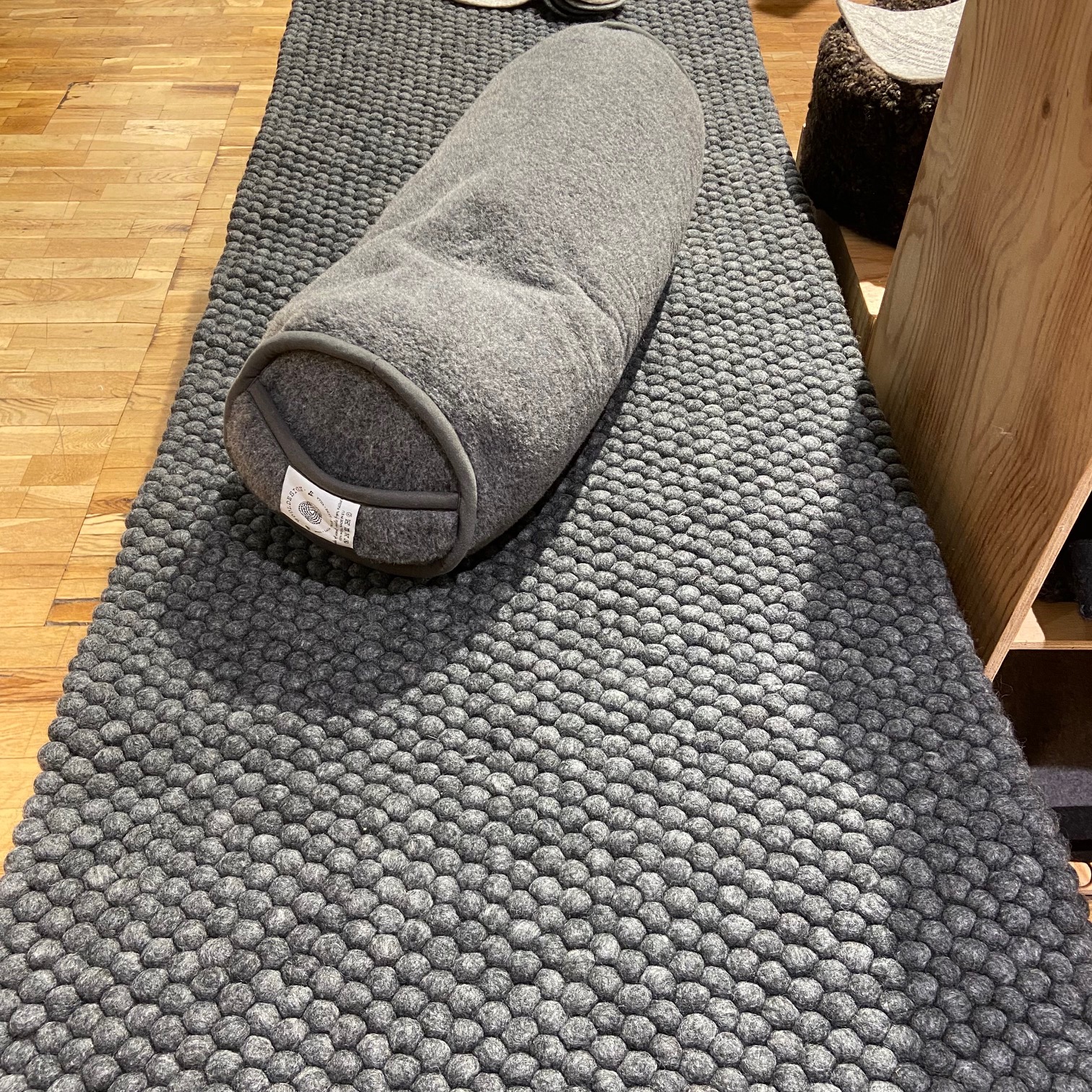 Bolster av naturvit ull från Wooldesign - 6