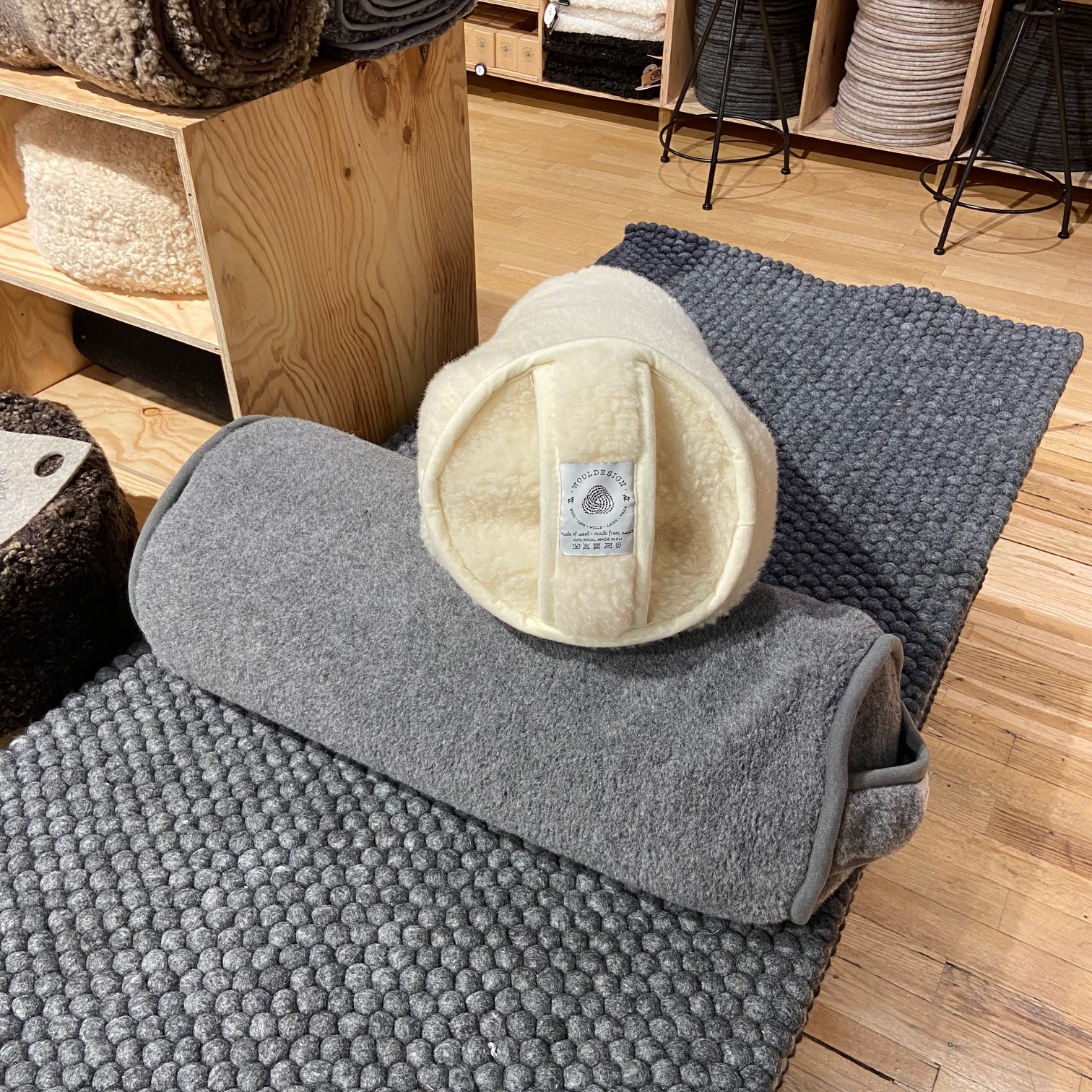Bolster av naturvit ull från Wooldesign - 9