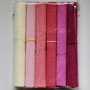 Bild på crepepapper i olika rosa toner, inspirerad av japanska körsbärsträd.