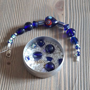 Smyckesset- Blå glaspärlor Fairtrade