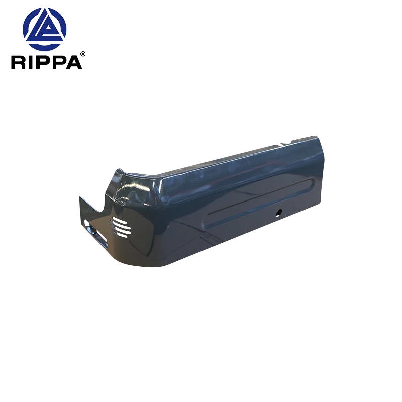 R15-4 Kubota Offset oikean puoleinen alempi helman suojus (pulverimaalattu - RIPPA Black RAL7016)