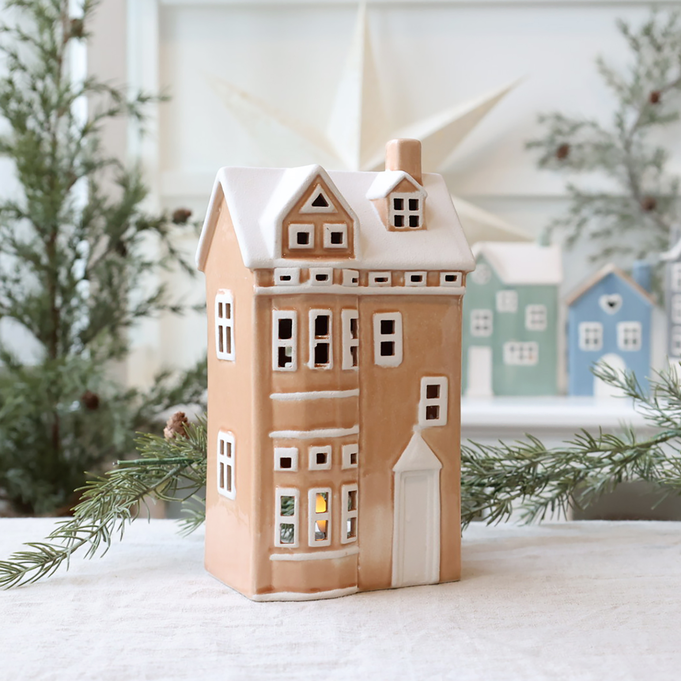 Huslykta - Lykta hus - Chamonix - 25,5x13 cm