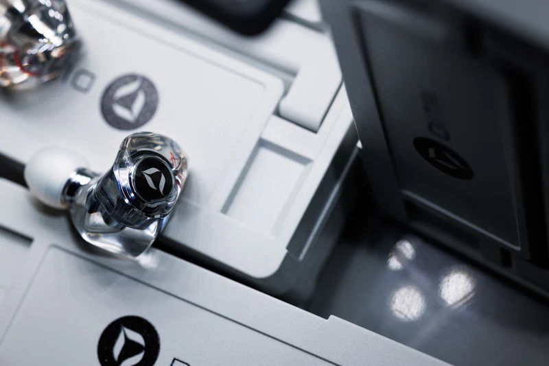 Dita Audio - Project M - Hybrid PM1+ Dynamic + BA driver IEM