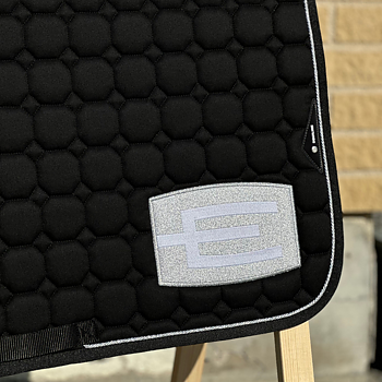 EQUILINE HOPPSCHABRAK MED E-LOGGA 006 BLACK E08 GL.SILVER-WHITE P356