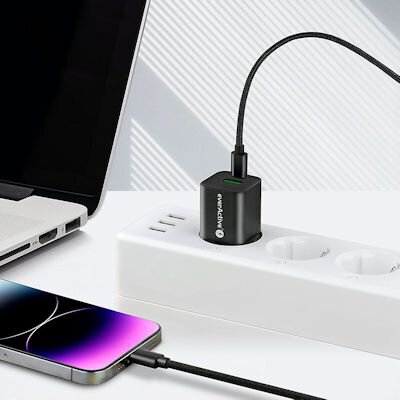 EverActive USB & USB-C PD PPS 30W Charger Socket (Black) - 2
